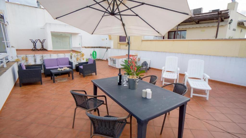 Rentalsevilla Terraza Privada En La Maestranza Appartement